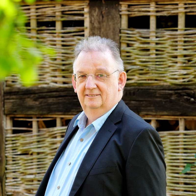  Ralf G�bel